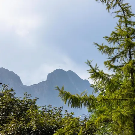 On Krupowki Street With Mountain View By Renters * Zakopane