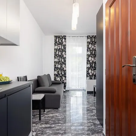 On Krupowki Street With Mountain View By Renters Apartament *