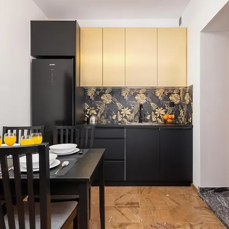 On Krupowki Street With Mountain View By Renters Apartament *